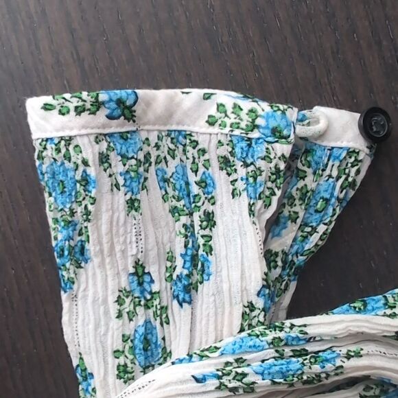 Club Monaco dainty leaf Paisley silk blend long sleeve v neck blouse siz… - Picture 9 of 11